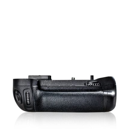 Battery Grip For Nikon D7100 & D7200
