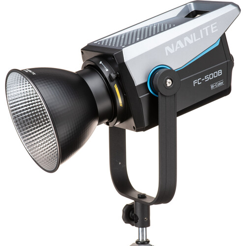 Nanlite FC500B Bi-Color LED Spotlight (3) Nanlite FC500B Bi-Color LED Spotlight - Image 1